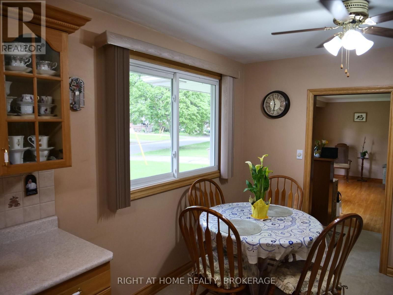 63 TRELAWNE DRIVE Image 14