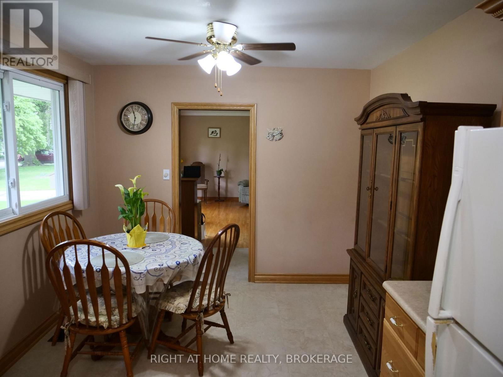 63 TRELAWNE DRIVE Image 15