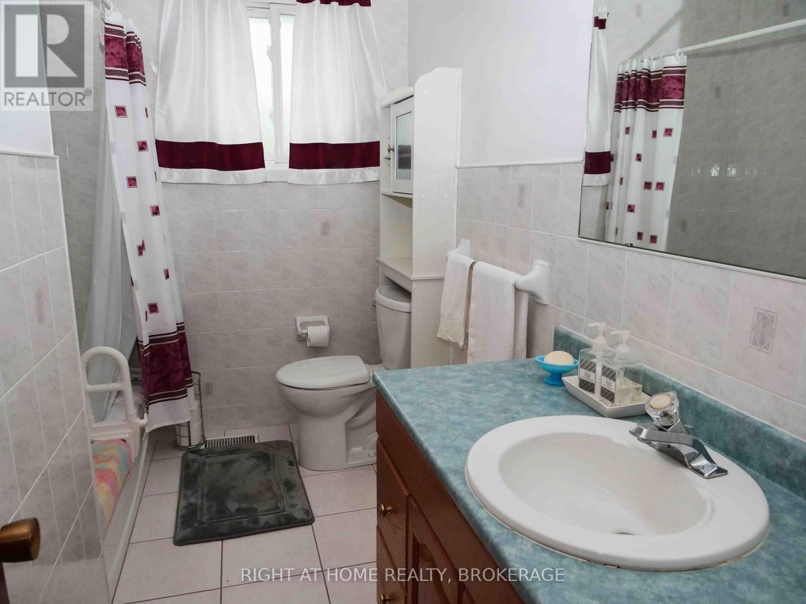 63 TRELAWNE DRIVE Image 28