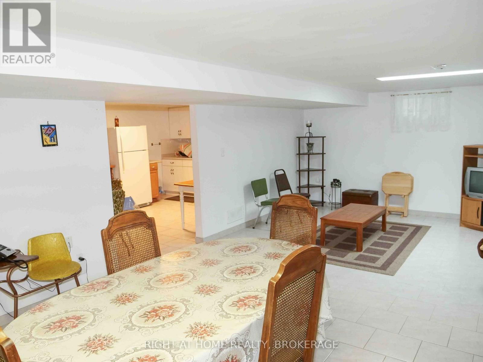 63 TRELAWNE DRIVE Image 30
