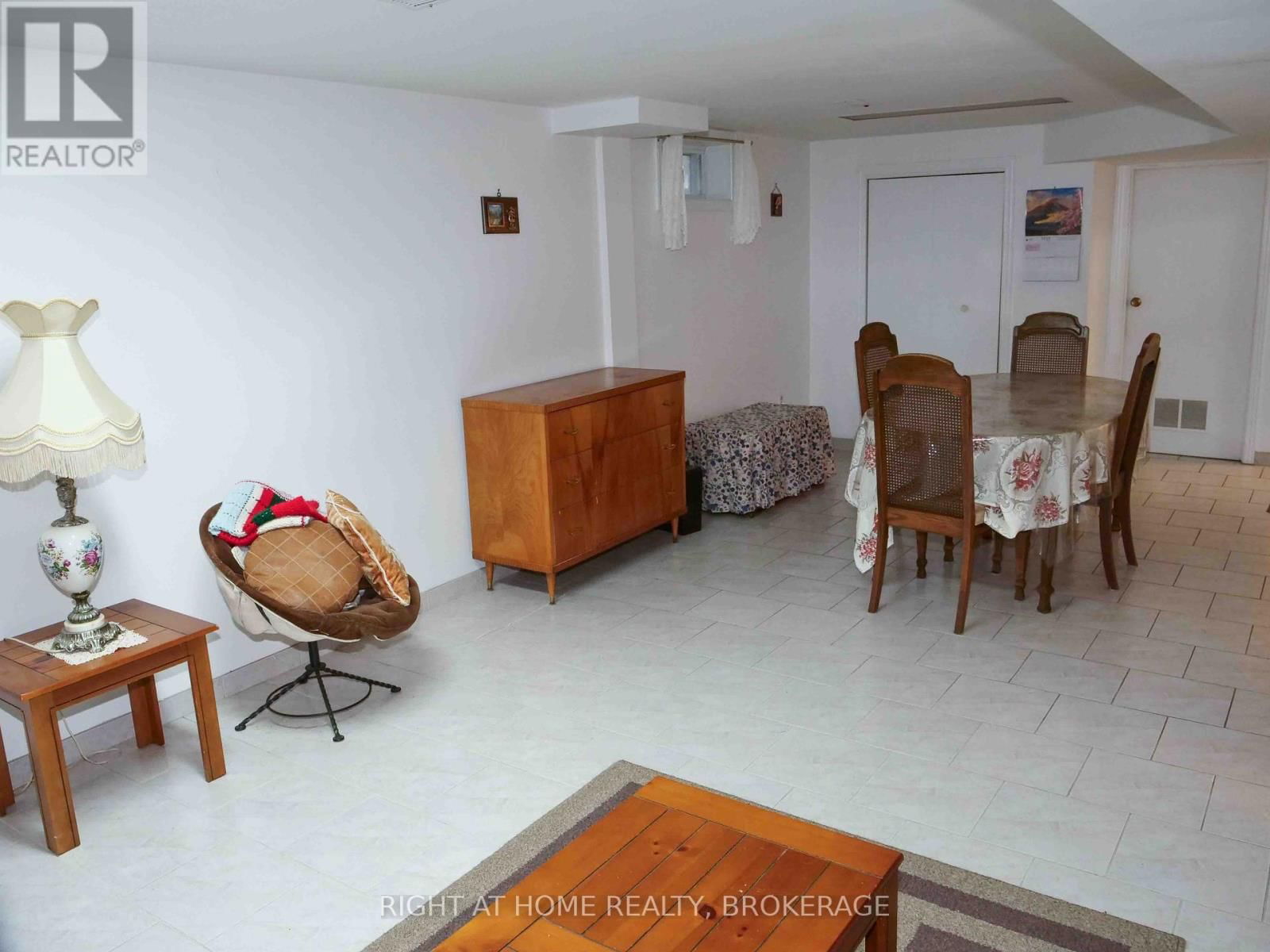 63 TRELAWNE DRIVE Image 34