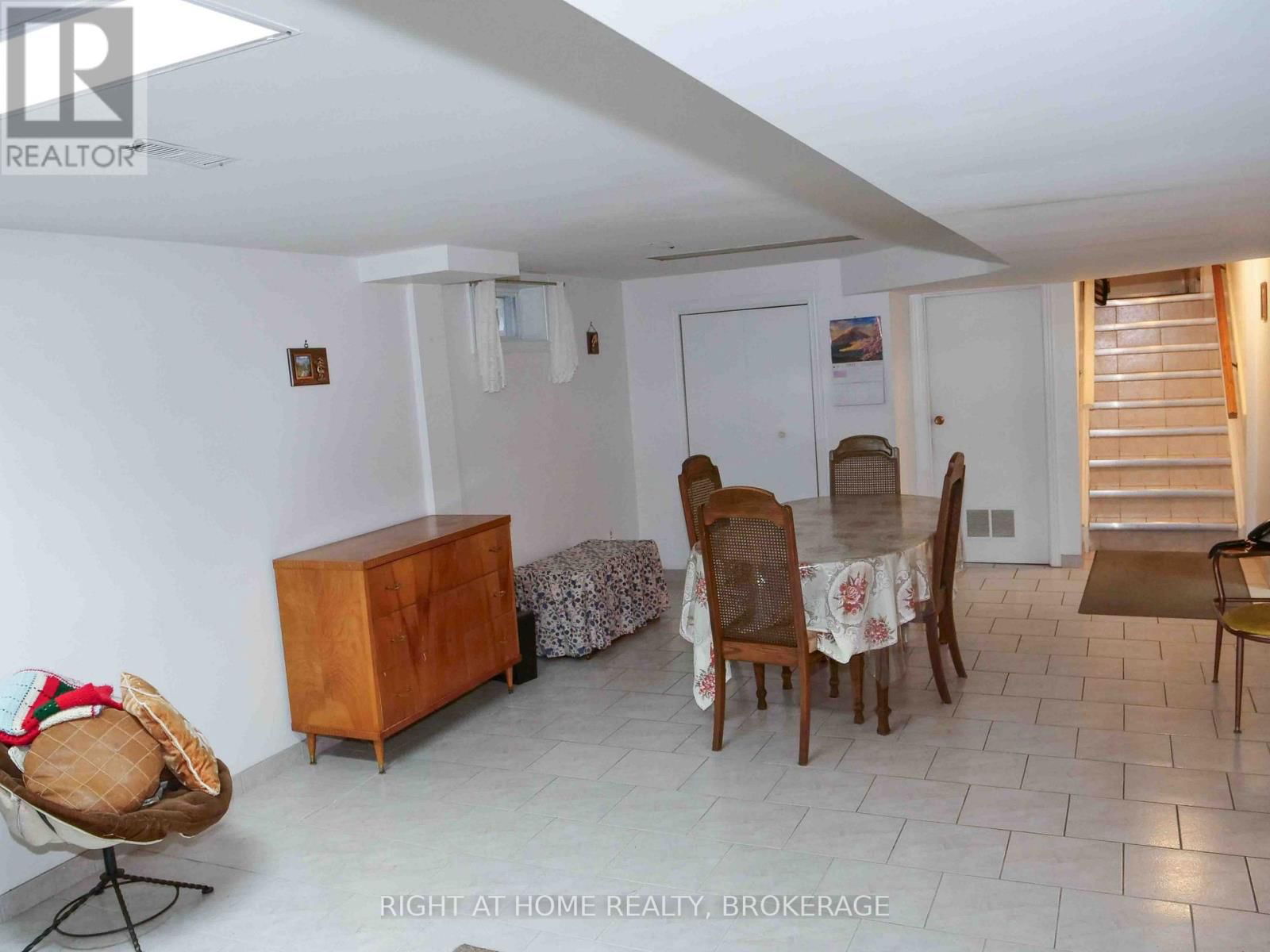 63 TRELAWNE DRIVE Image 35