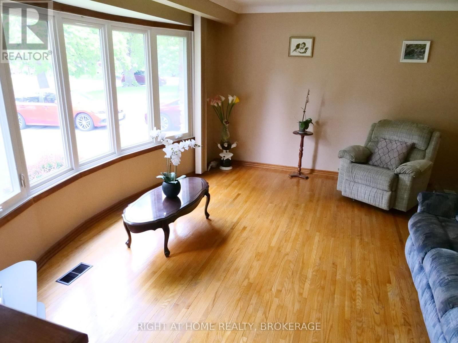 63 TRELAWNE DRIVE Image 7