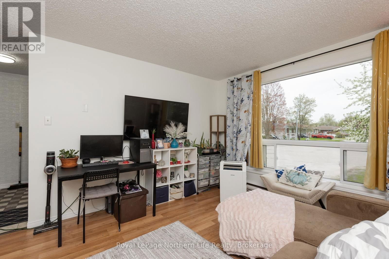 37 MASSEY DRIVE Image 12