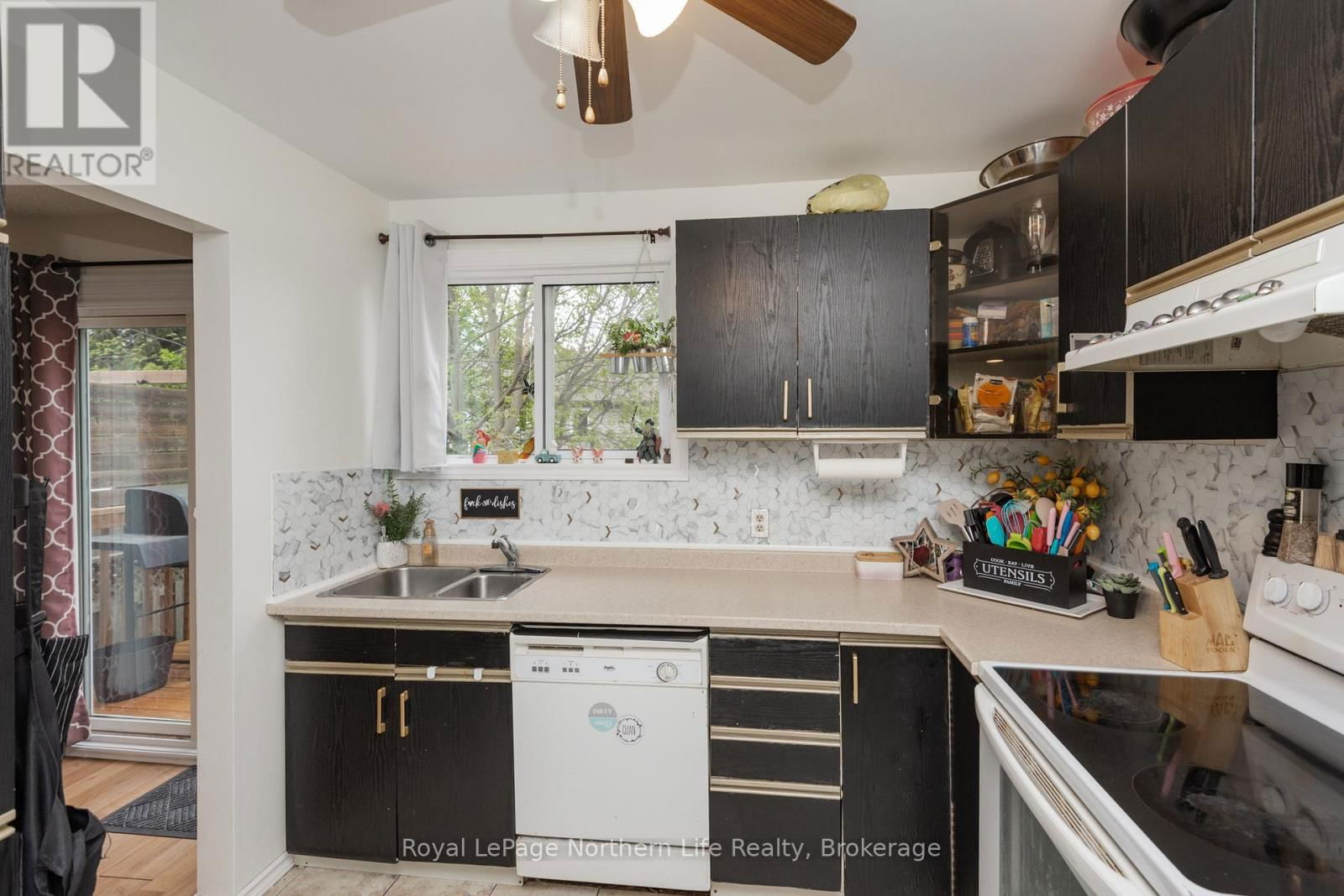 37 MASSEY DRIVE Image 20