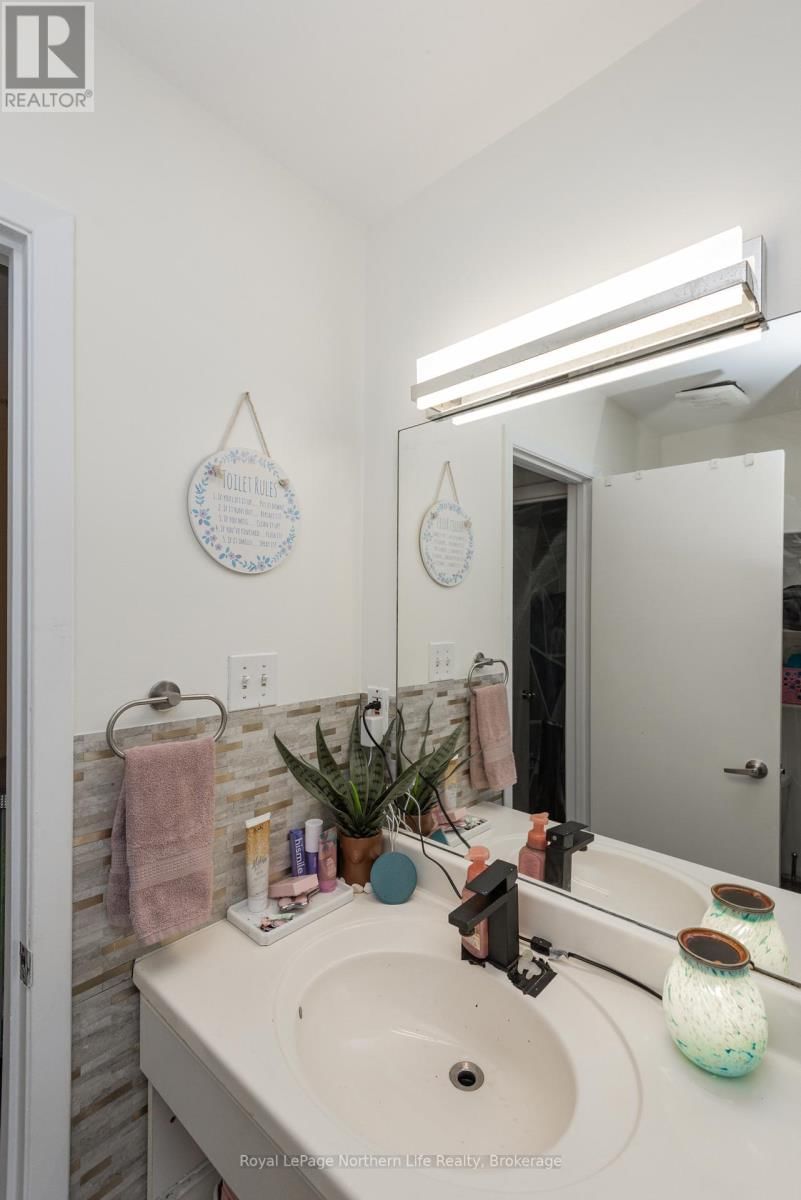 37 MASSEY DRIVE Image 36