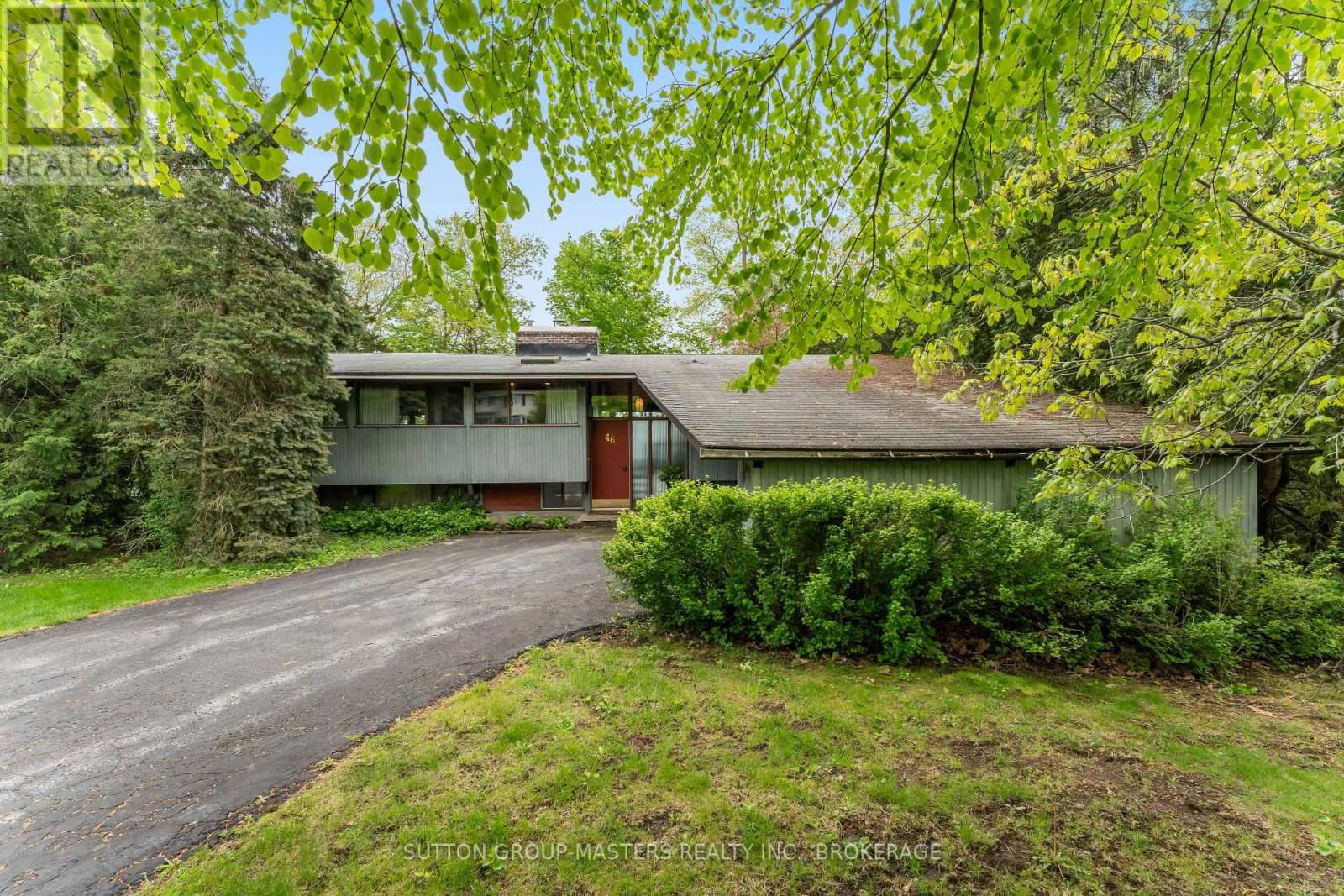 46 RIVERSIDE DRIVE Image 1