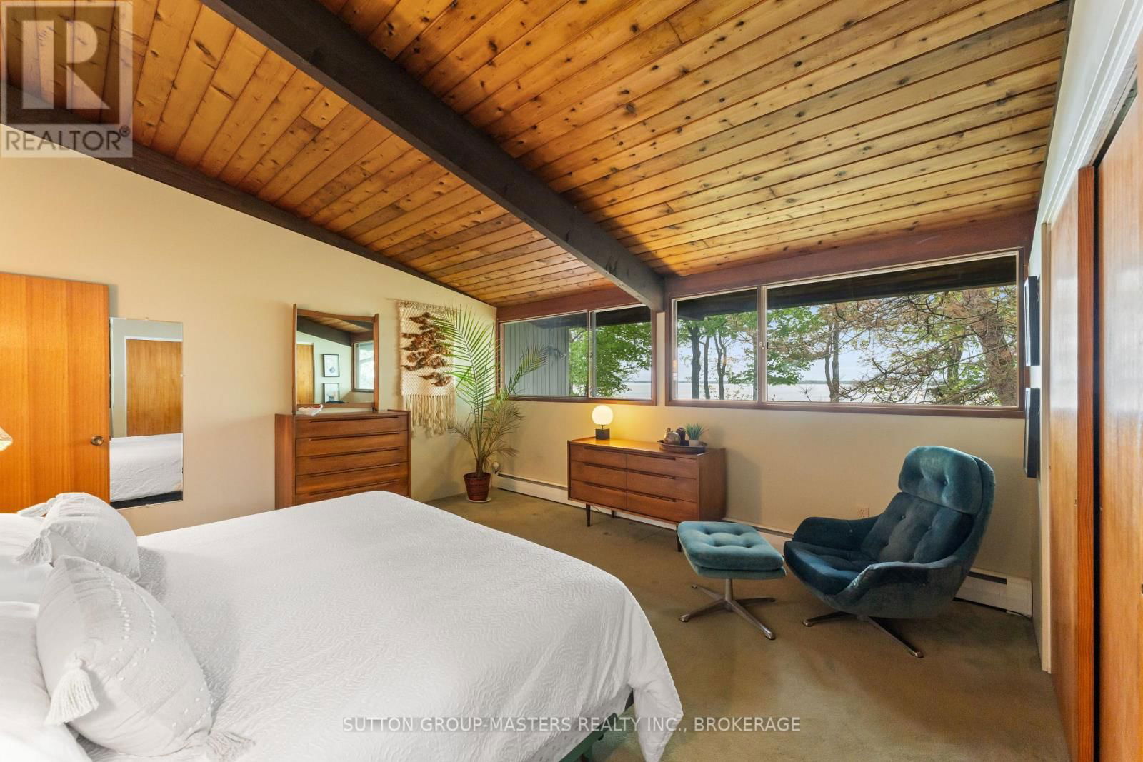 46 RIVERSIDE DRIVE Image 19