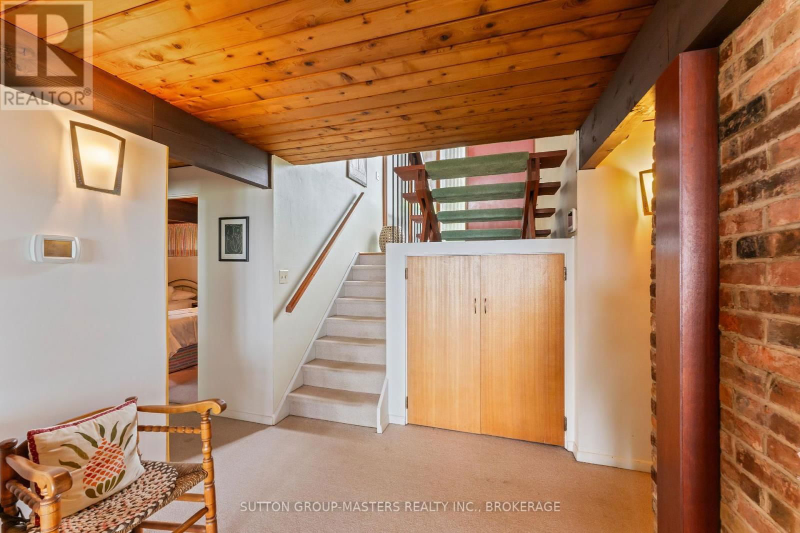 46 RIVERSIDE DRIVE Image 24
