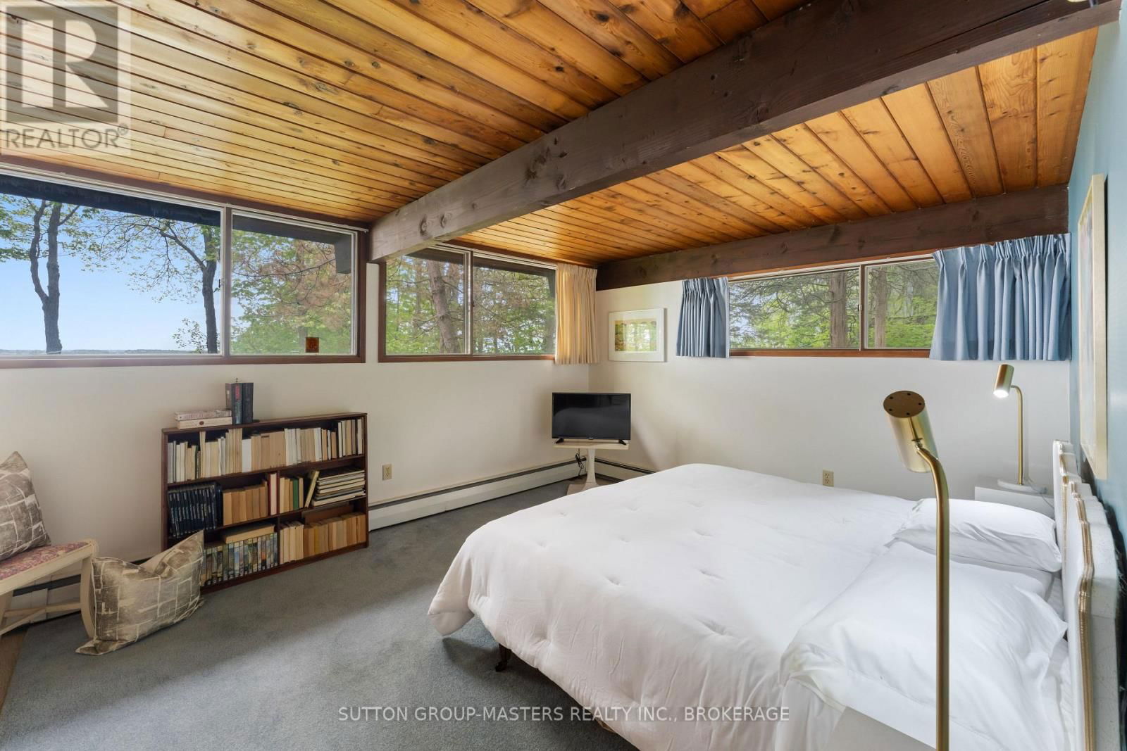 46 RIVERSIDE DRIVE Image 30