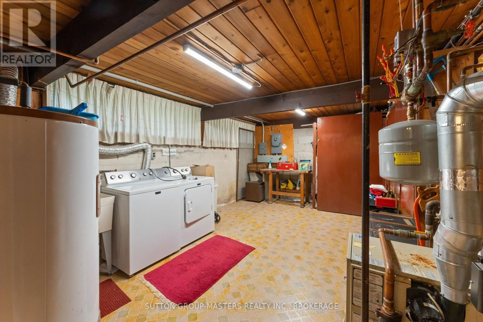 46 RIVERSIDE DRIVE Image 36