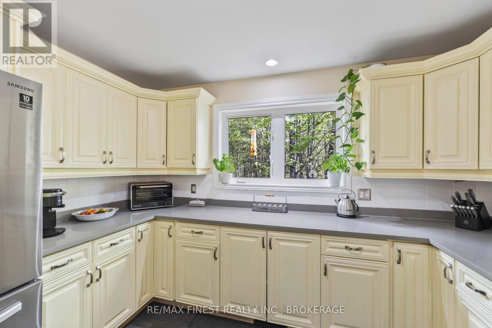 5885 DAVEY DRIVE Image 27