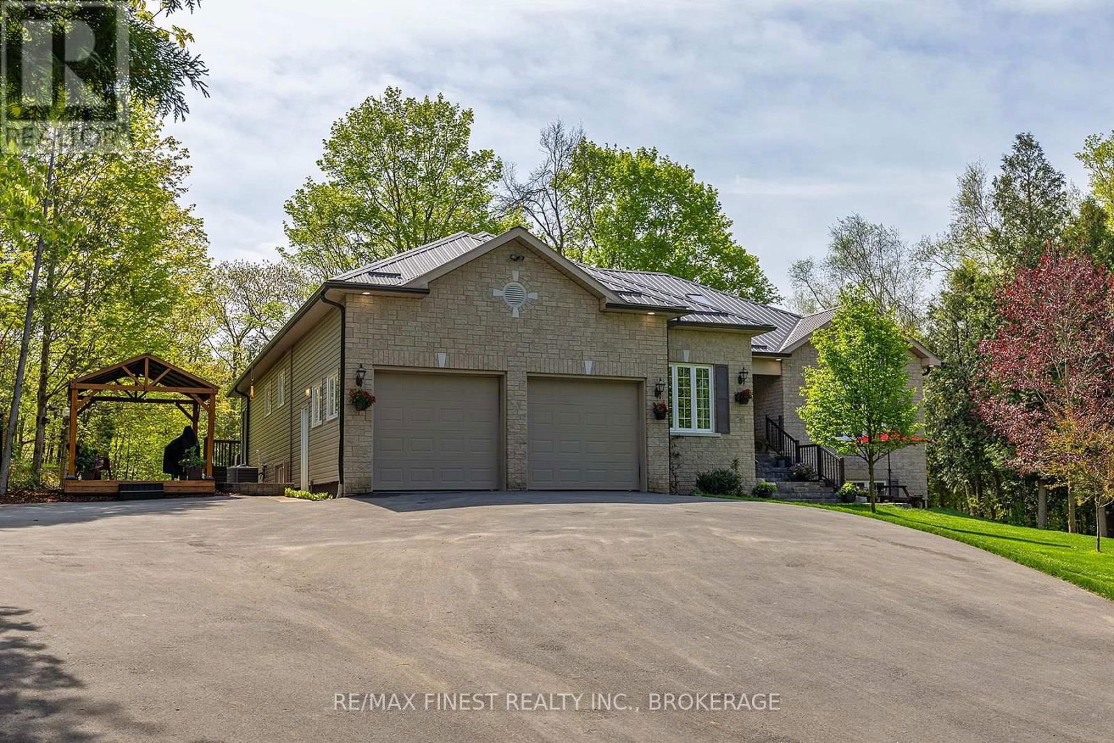 5885 DAVEY DRIVE Image 3