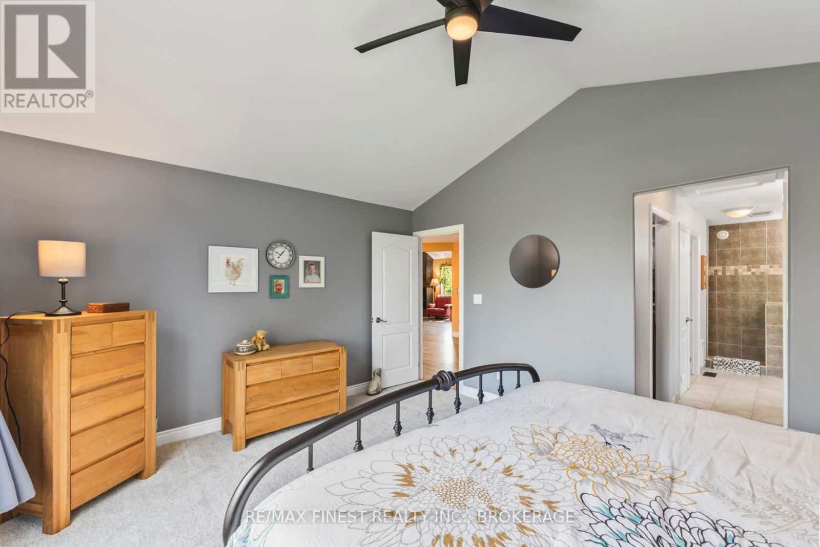 5885 DAVEY DRIVE Image 30