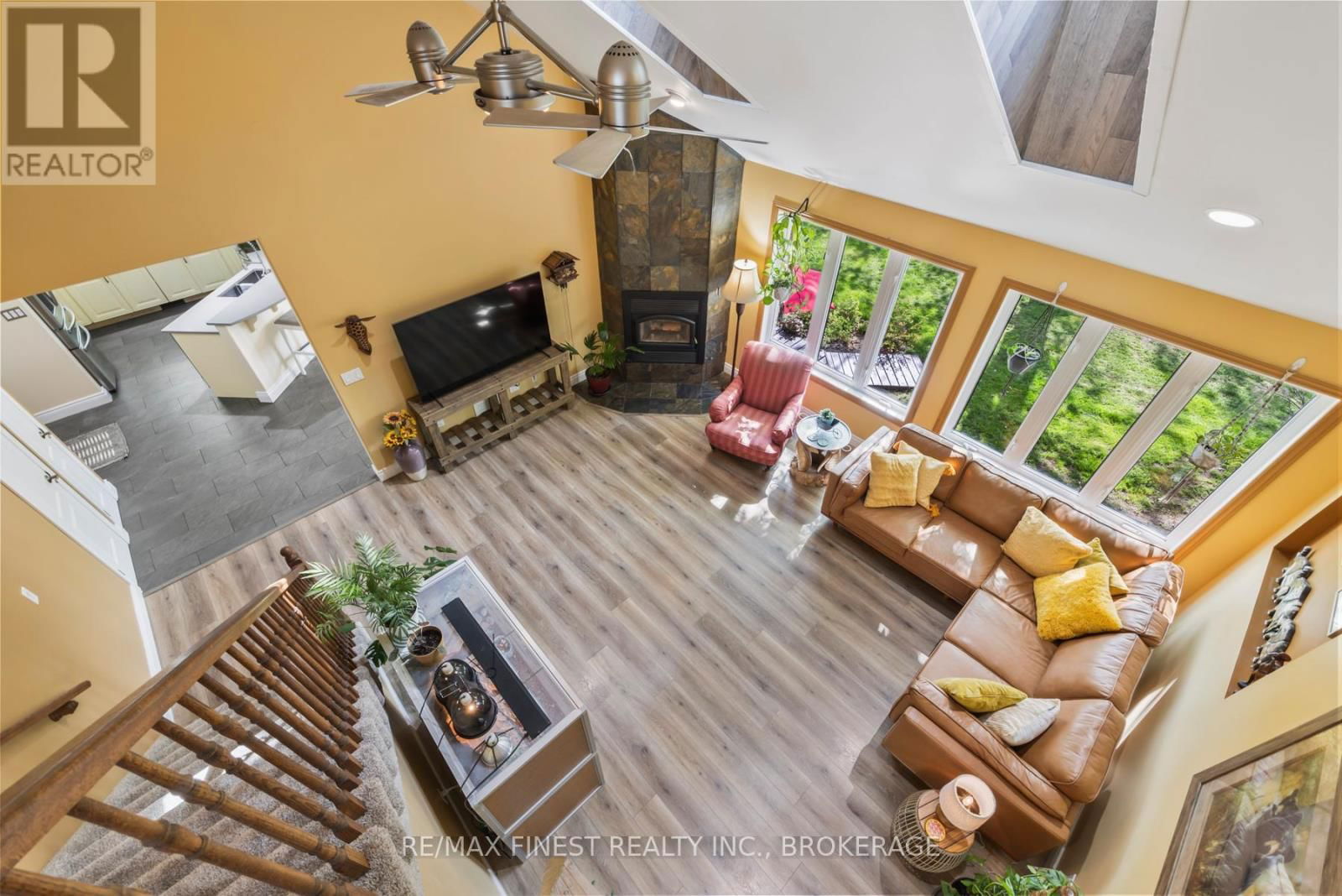 5885 DAVEY DRIVE Image 33