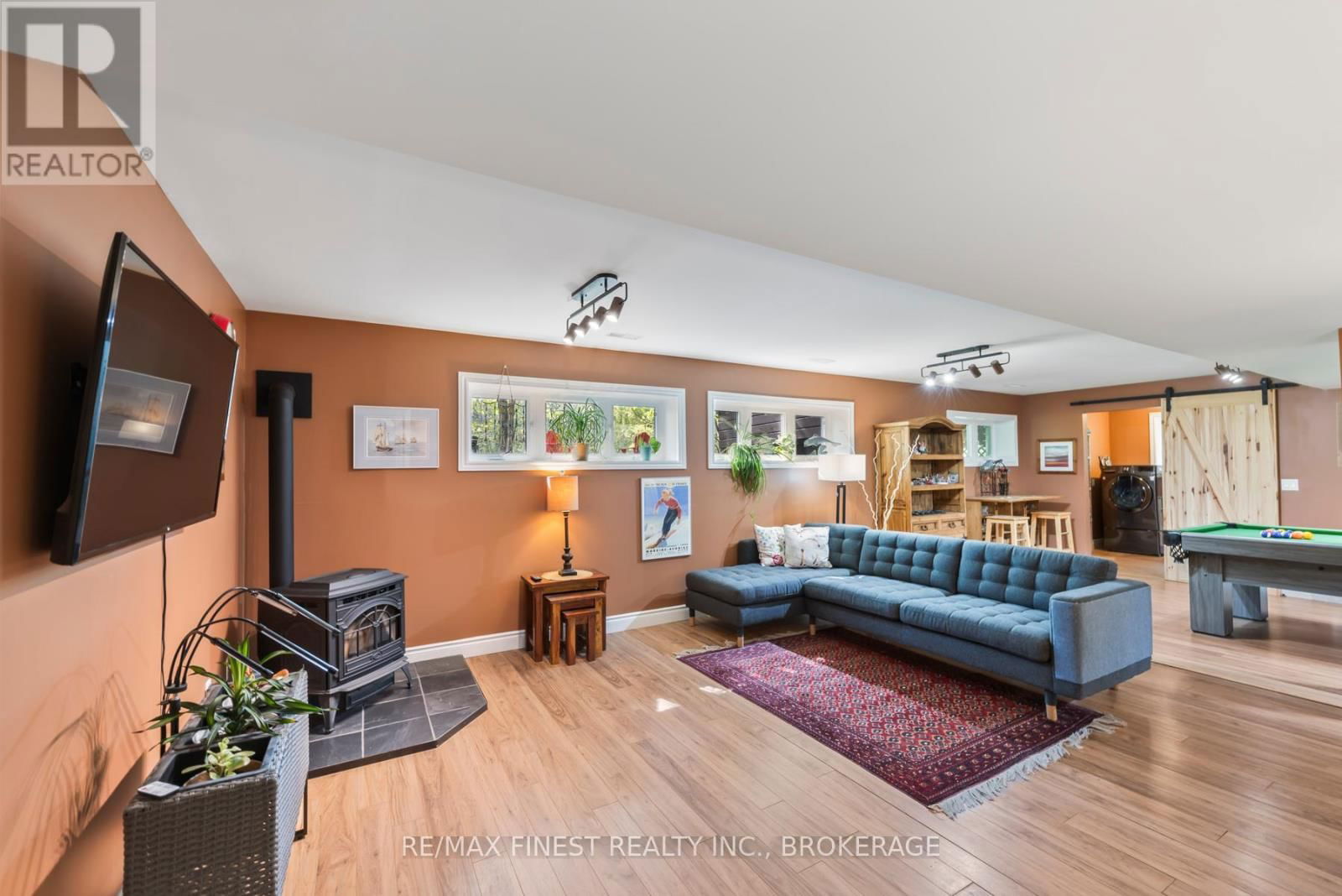 5885 DAVEY DRIVE Image 34