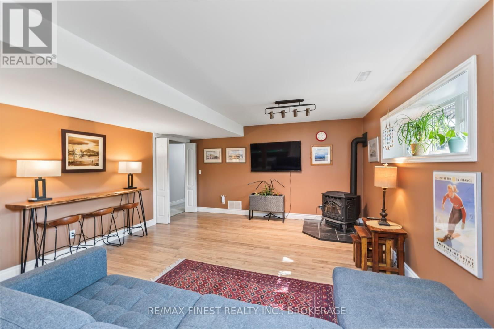 5885 DAVEY DRIVE Image 36