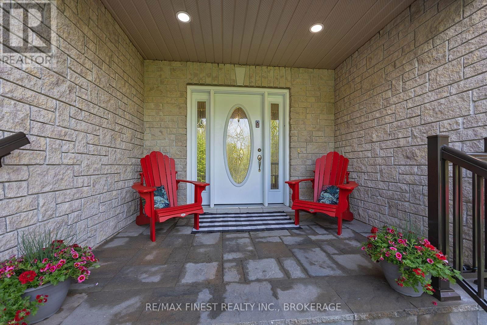 5885 DAVEY DRIVE Image 6