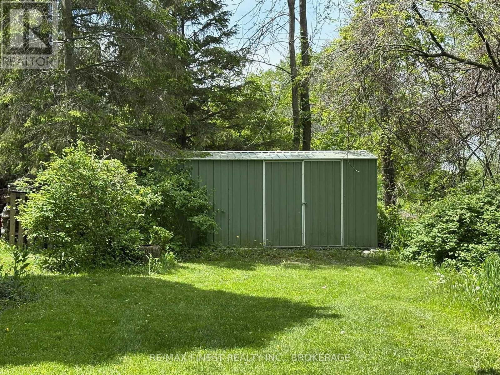 2750 FRONT ROAD Image 32