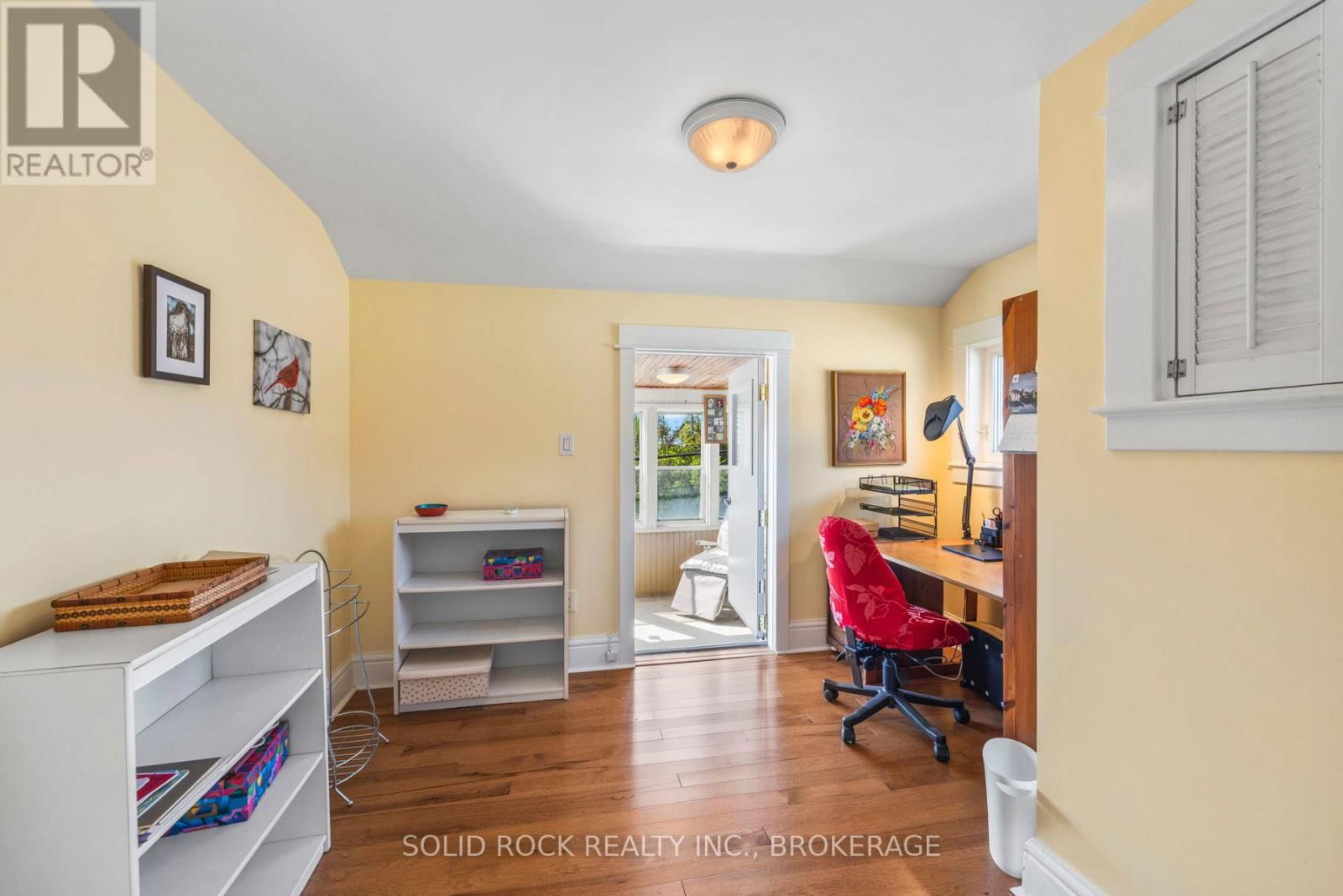 647 UNION STREET WEST Image 29