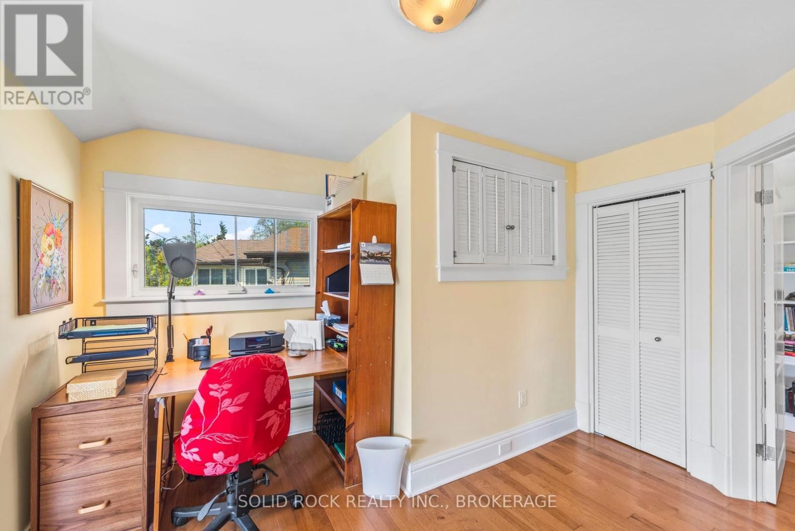647 UNION STREET WEST Image 30