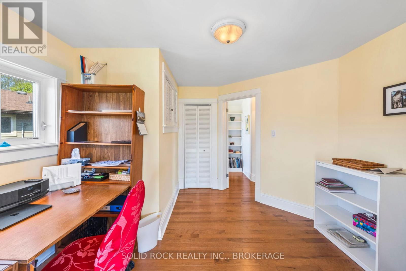 647 UNION STREET WEST Image 31