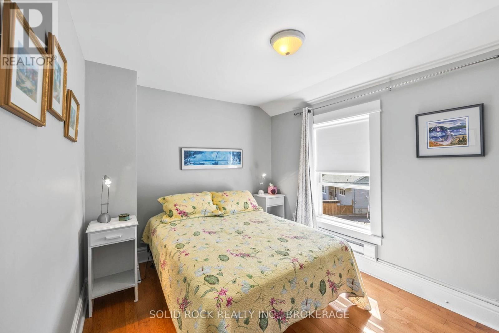 647 UNION STREET WEST Image 36
