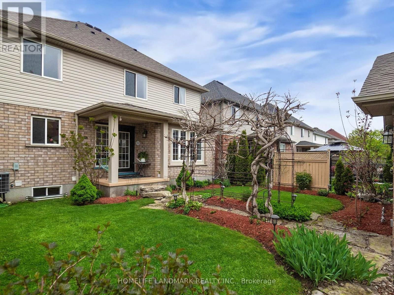 79 CLAIRFIELDS DRIVE EAST Image 3