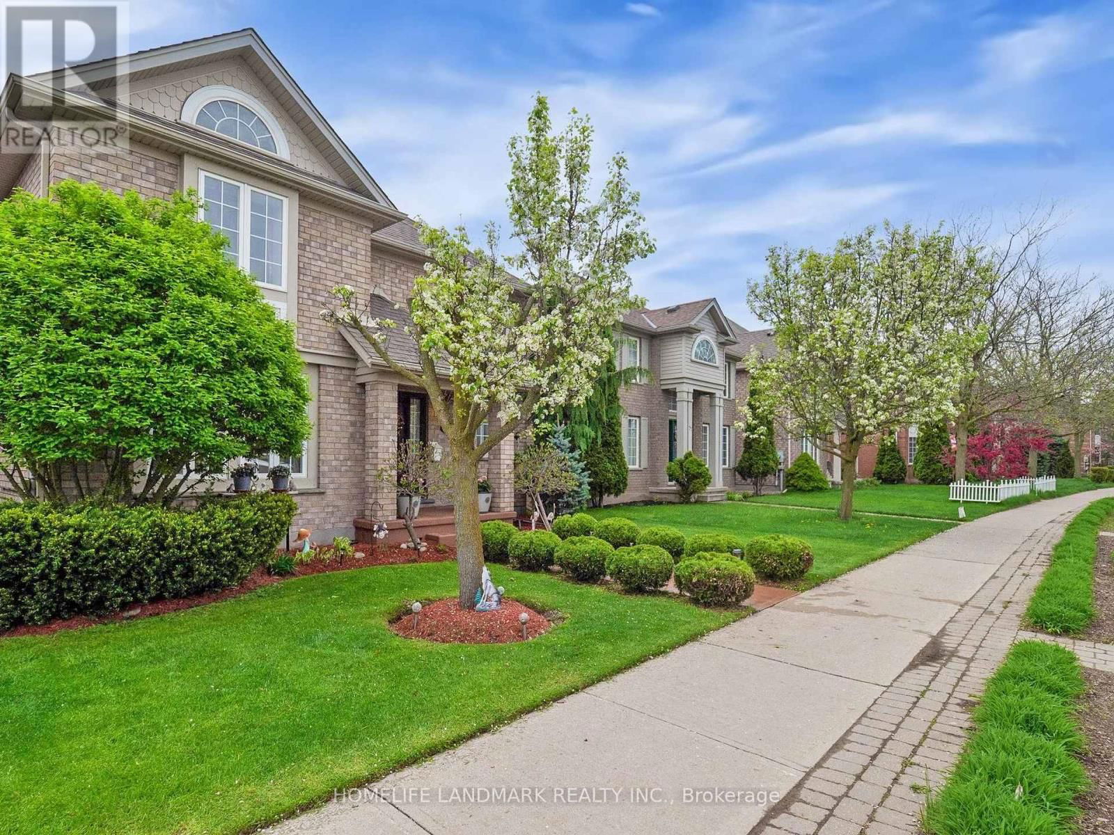 79 CLAIRFIELDS DRIVE EAST Image 31