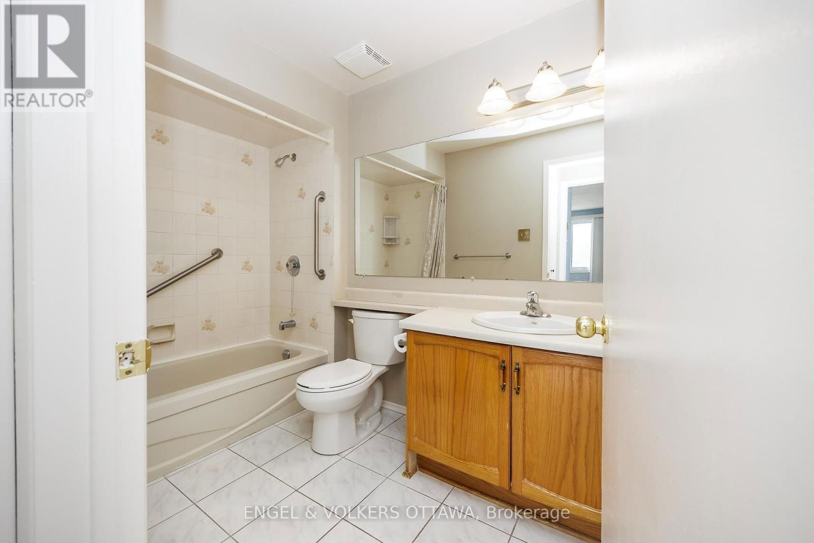203 - 1795 MARSALA CRESCENT Image 23