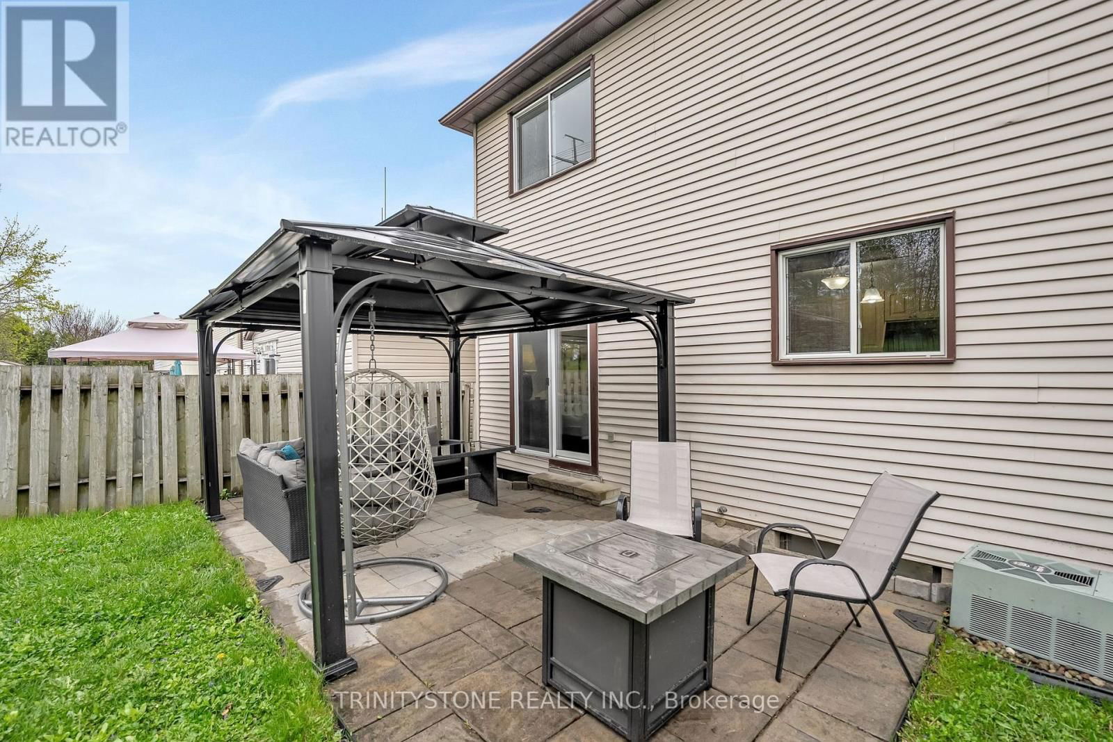 59 STABLE WAY Image 47