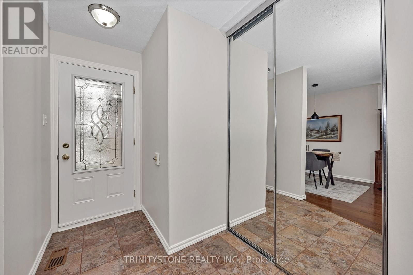 59 STABLE WAY Image 6