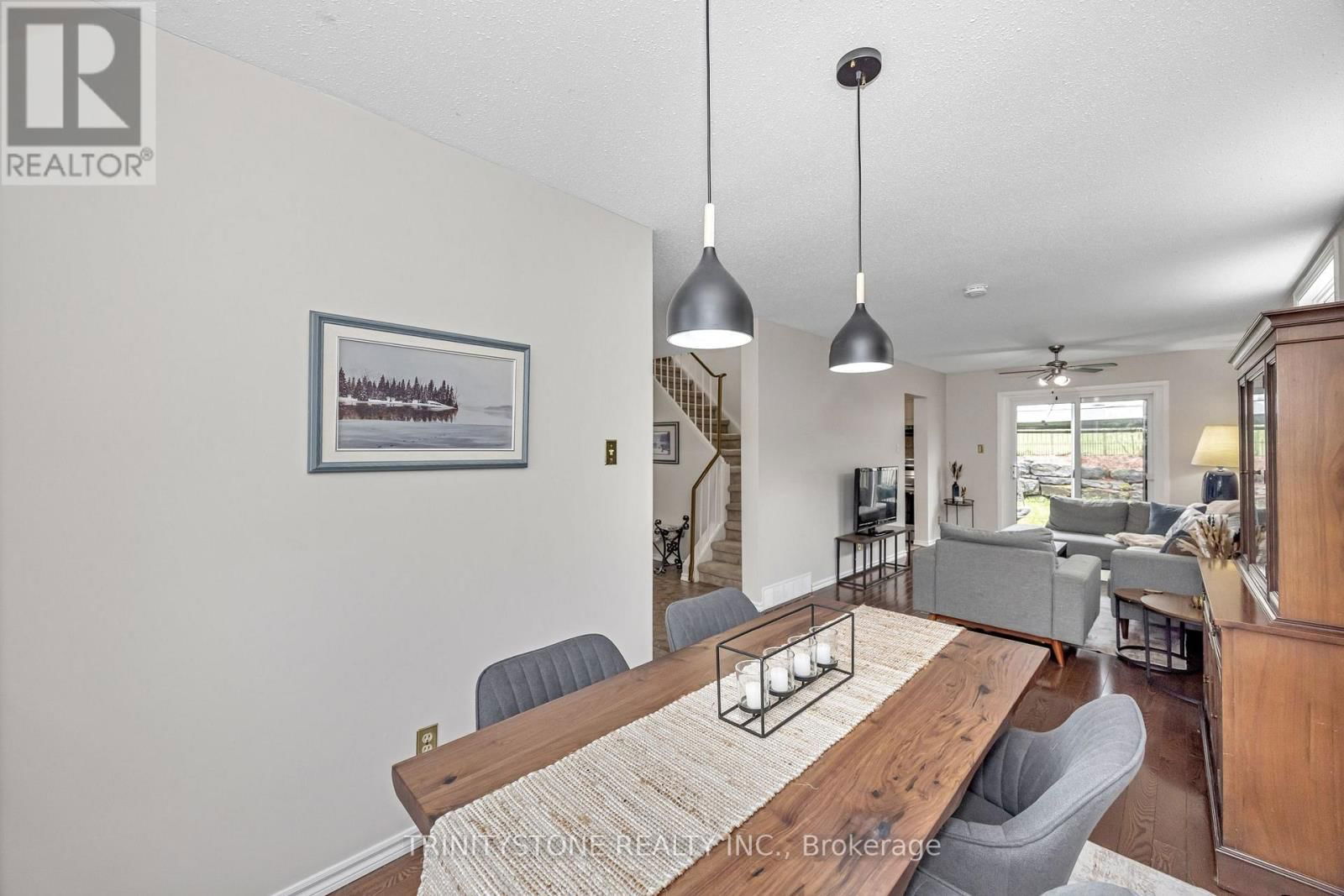 59 STABLE WAY Image 8