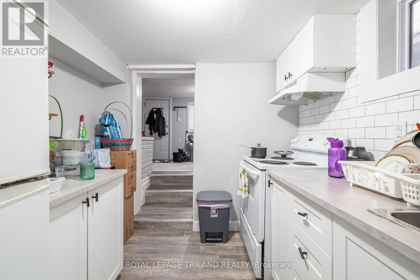 382 WHARNCLIFFE ROAD SOUTH Image 16