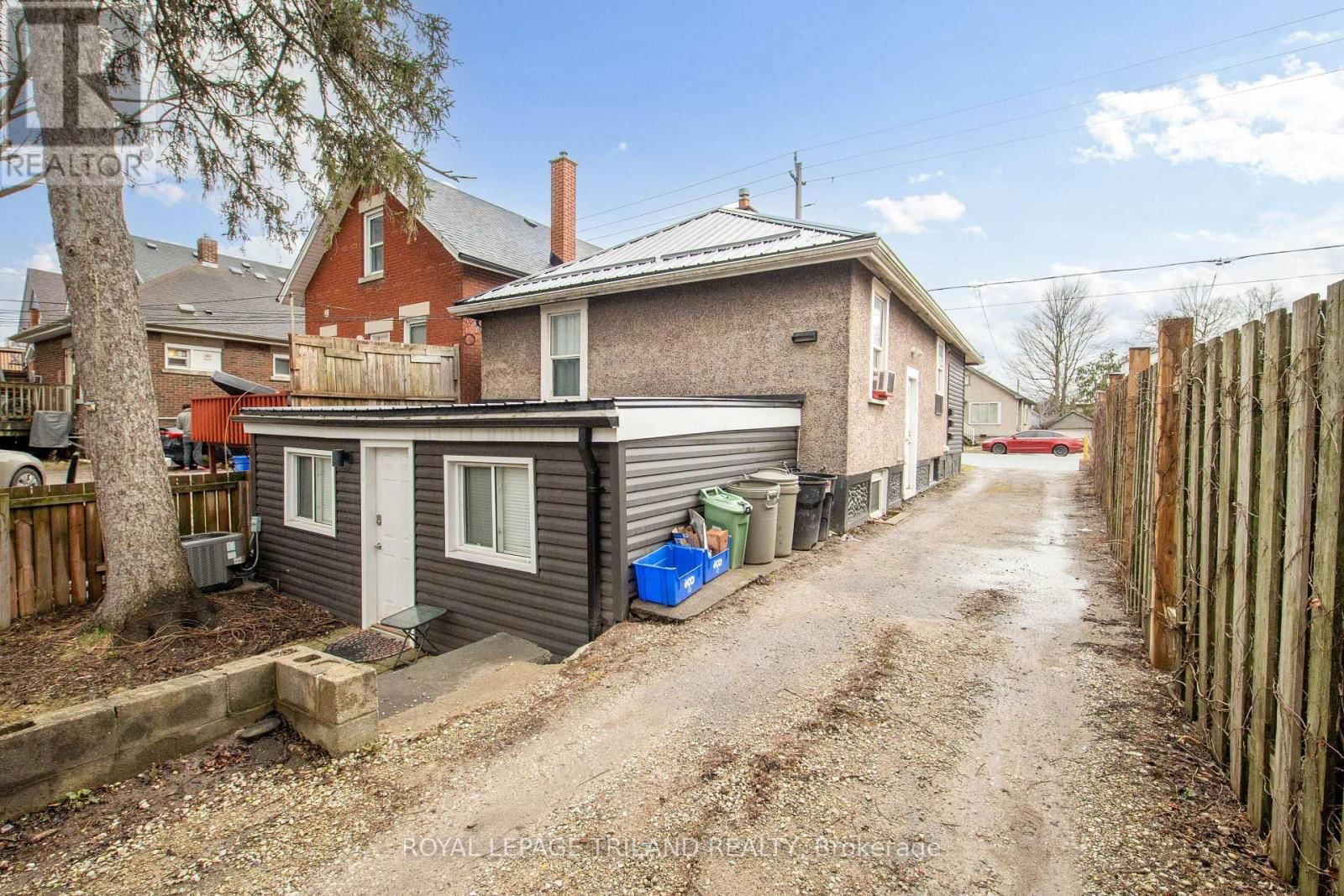 382 WHARNCLIFFE ROAD SOUTH Image 2