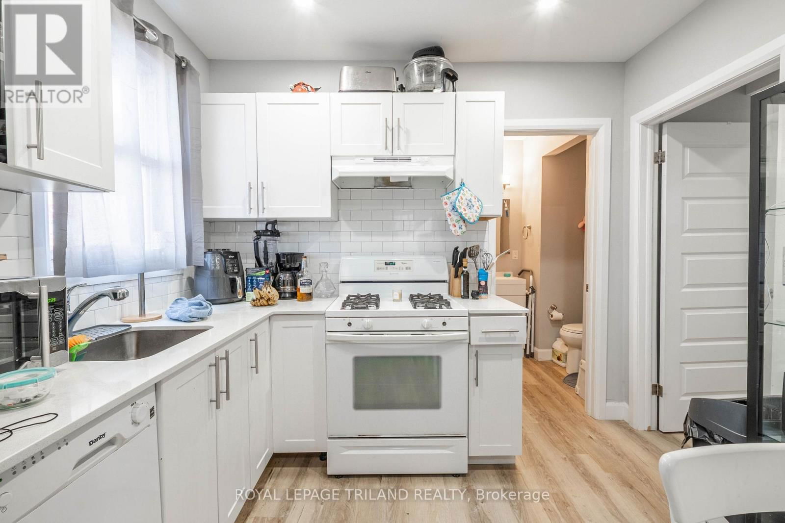 382 WHARNCLIFFE ROAD SOUTH Image 20