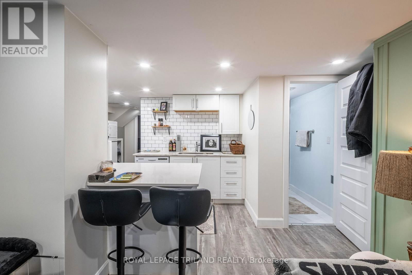 382 WHARNCLIFFE ROAD SOUTH Image 23