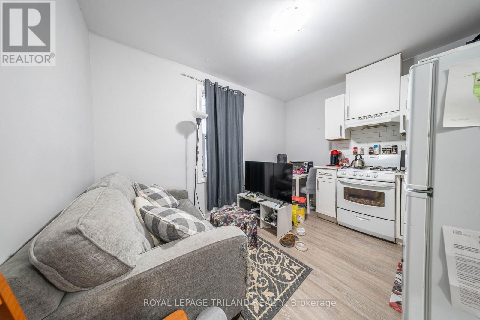 382 WHARNCLIFFE ROAD SOUTH Image 26