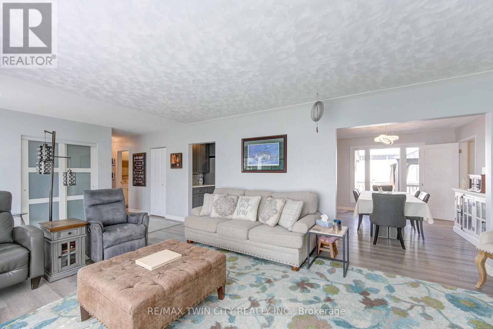 186 SHUH AVENUE Image 11
