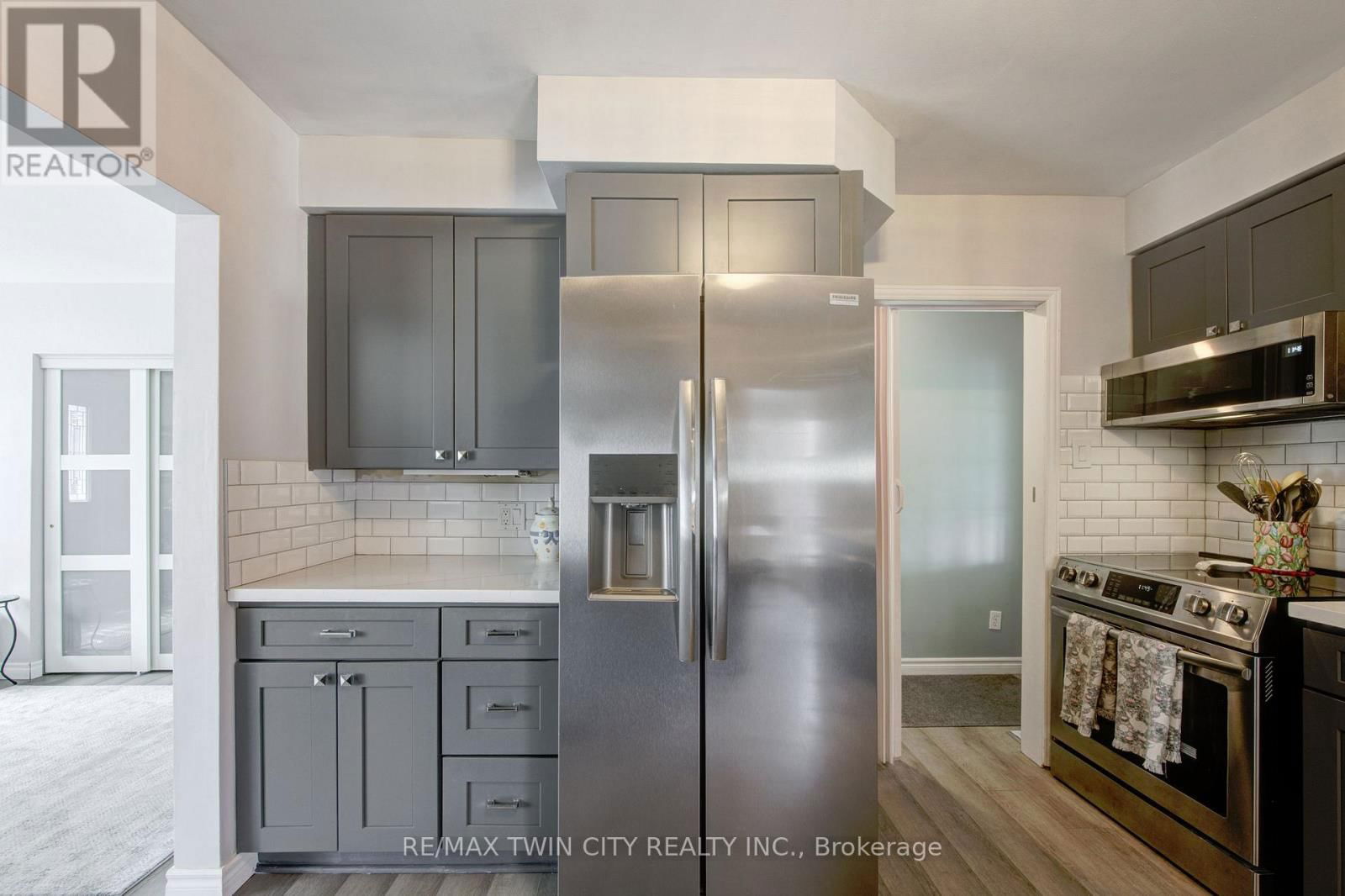 186 SHUH AVENUE Image 16
