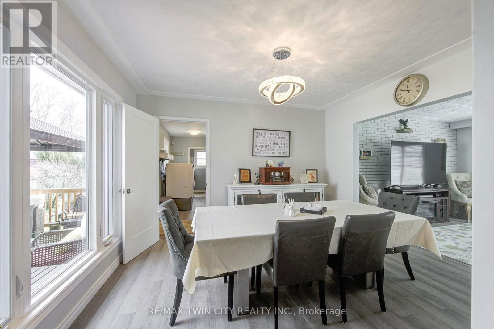 186 SHUH AVENUE Image 17