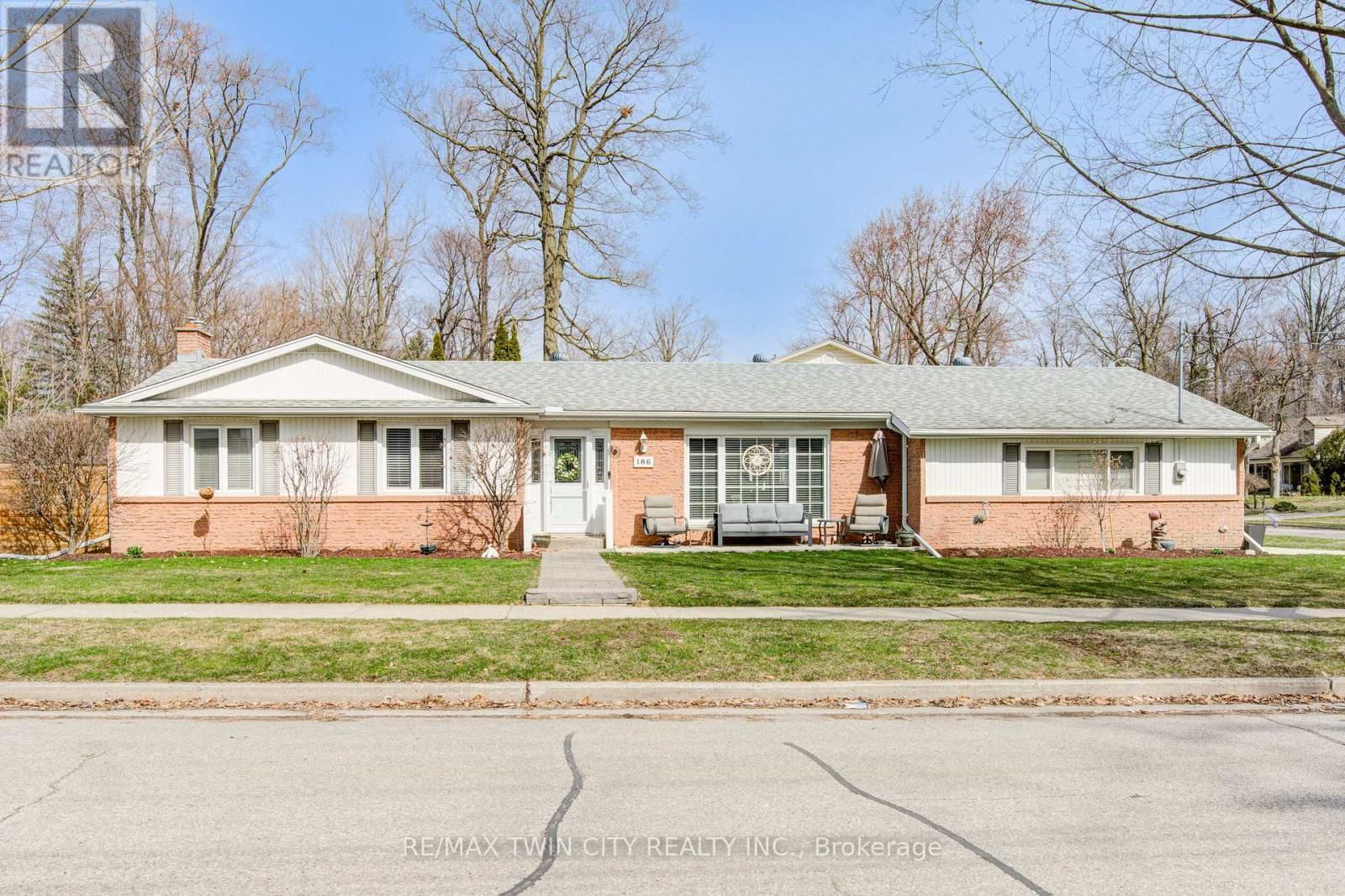186 SHUH AVENUE Image 2