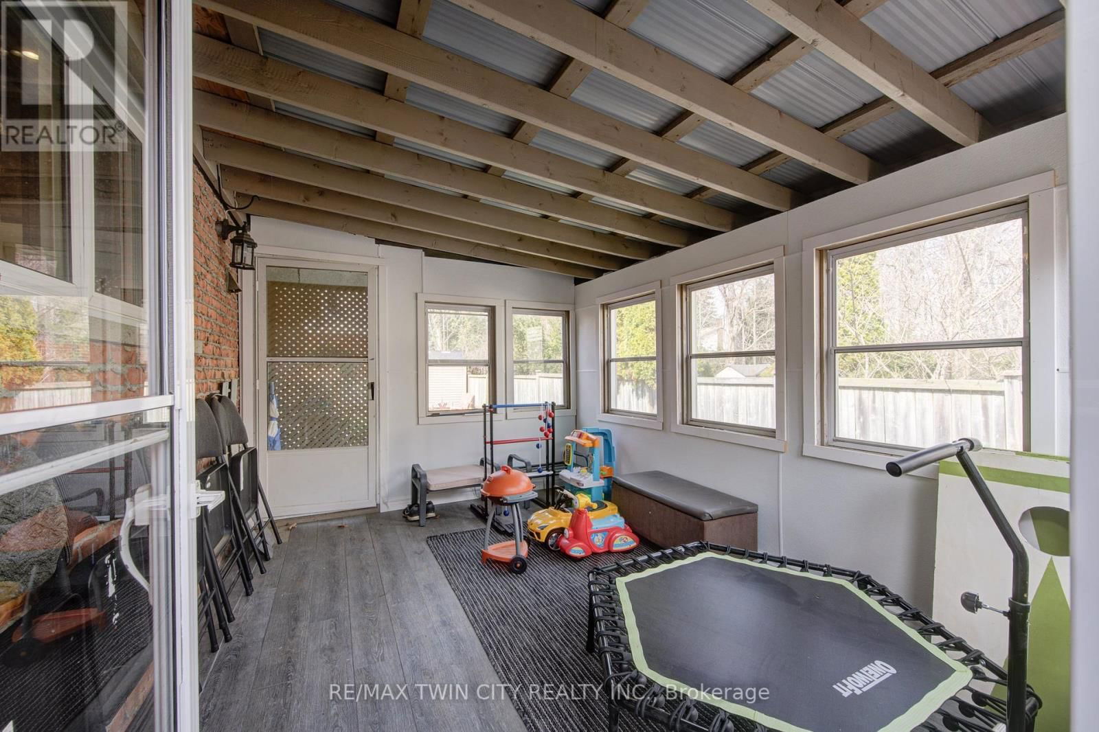 186 SHUH AVENUE Image 37