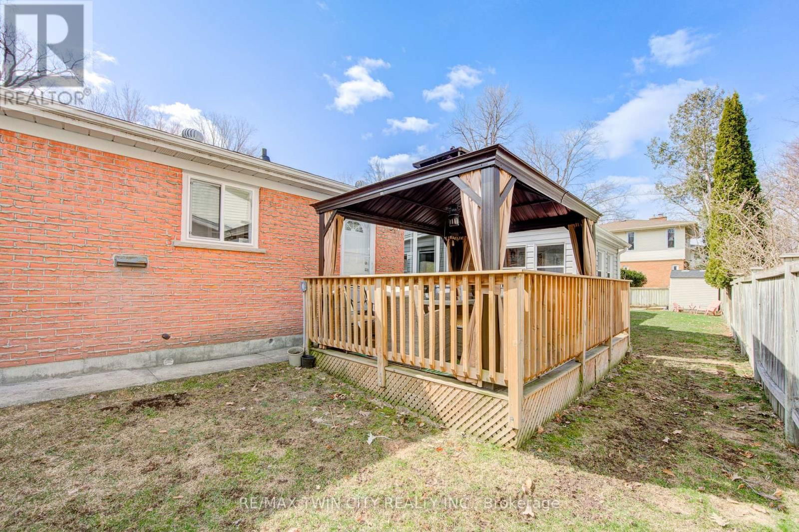 186 SHUH AVENUE Image 40