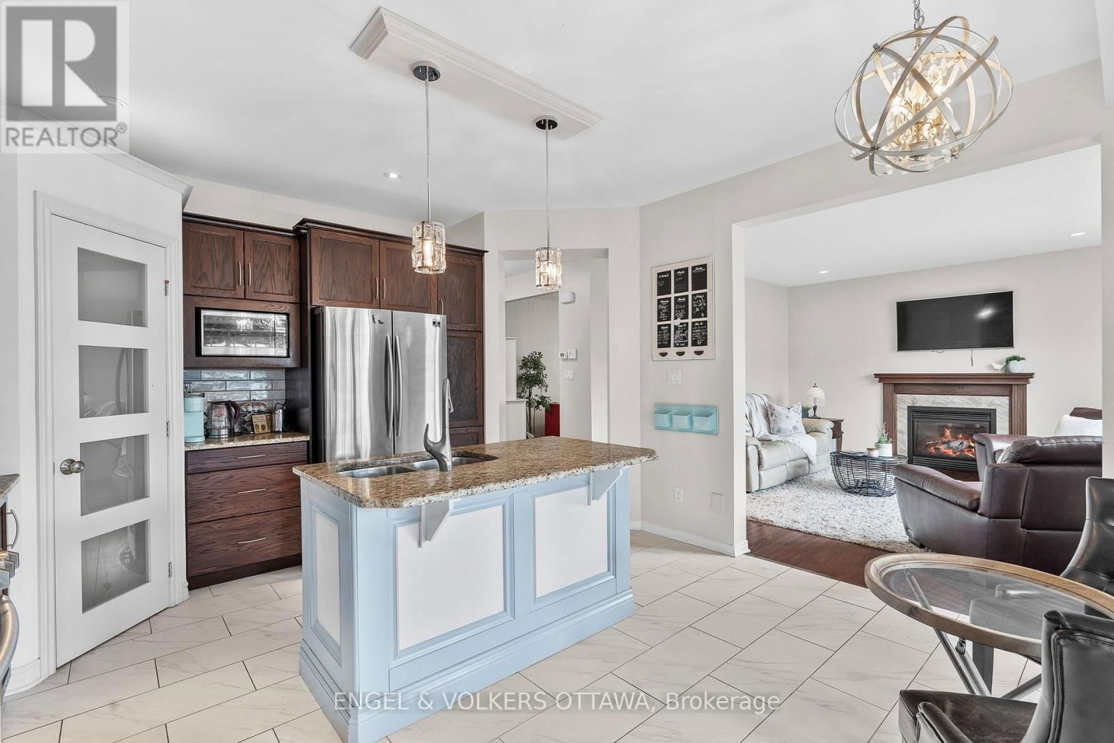 313 LECANTO TERRACE Image 15