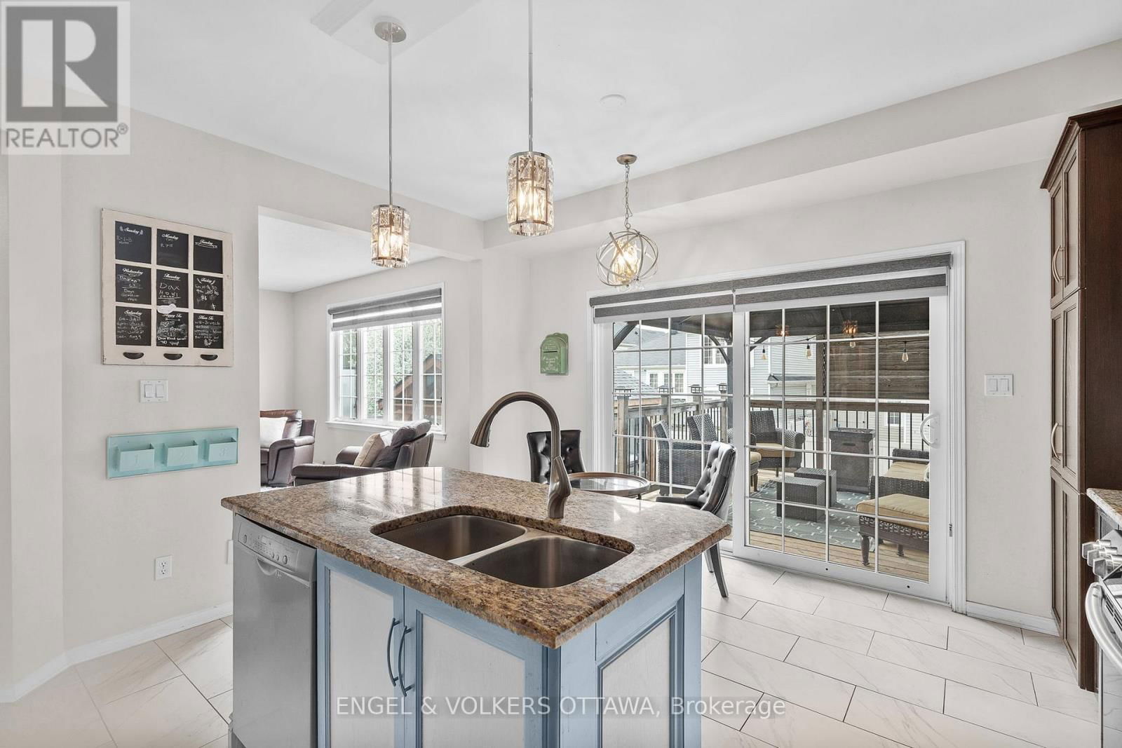 313 LECANTO TERRACE Image 16