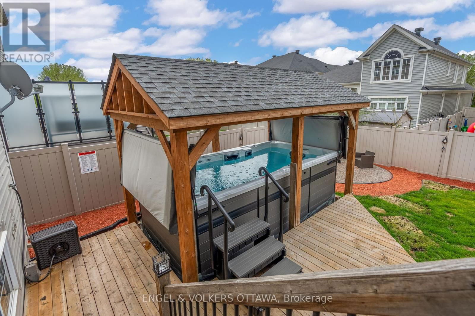 313 LECANTO TERRACE Image 40