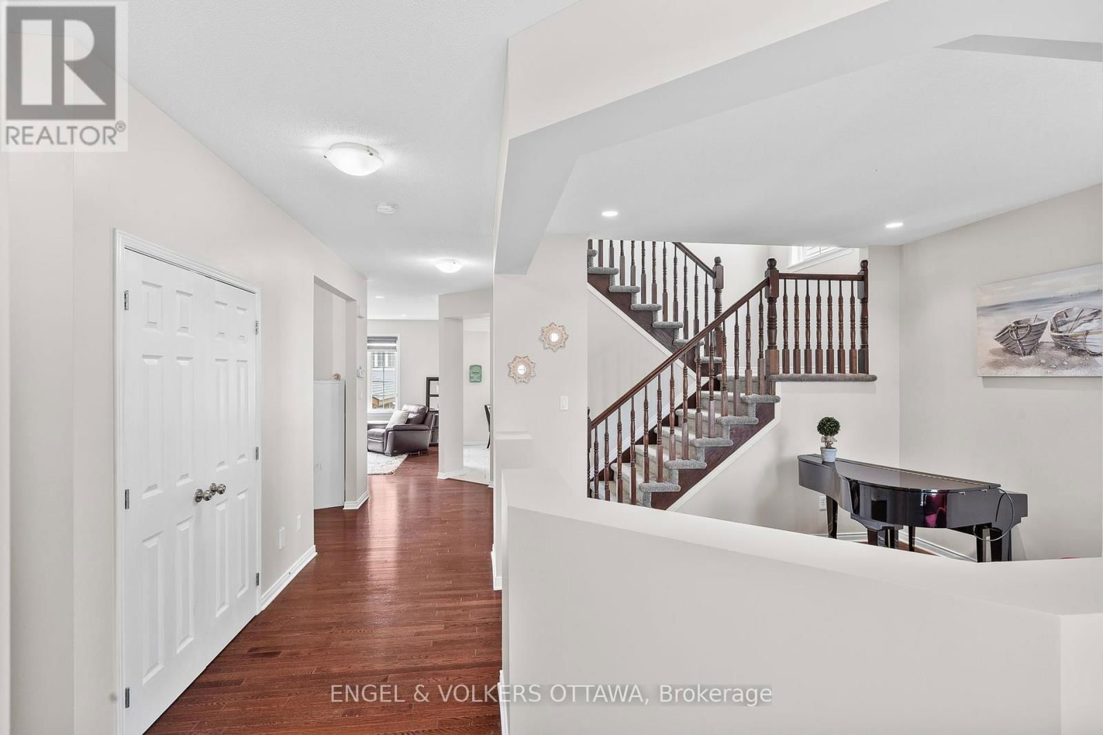 313 LECANTO TERRACE Image 5