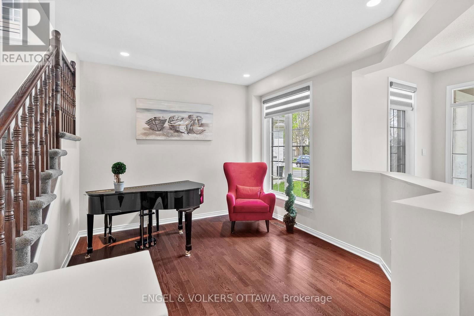 313 LECANTO TERRACE Image 6