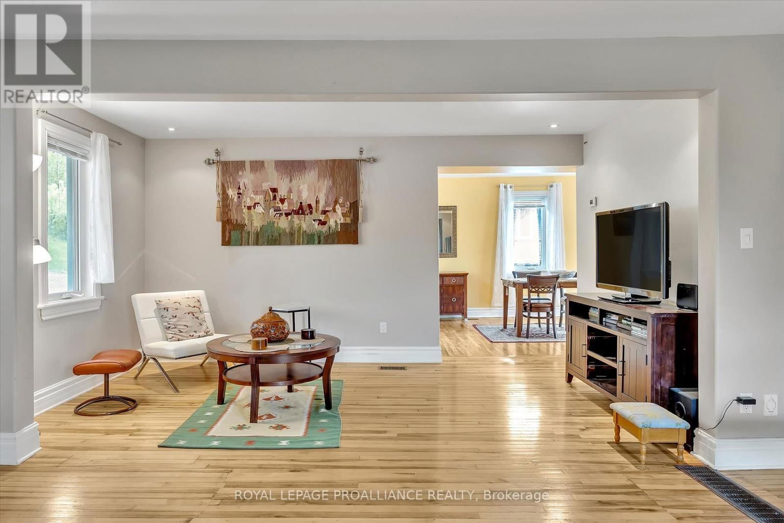 14 BURCHAT STREET Image 12